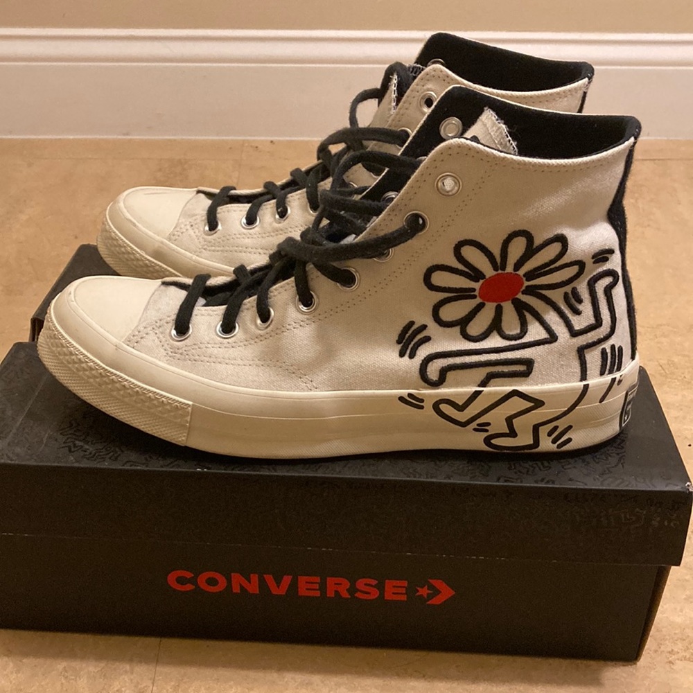 Collectible Keith Haring unisex converse: 9.5  Men’s/11.5 Women’s